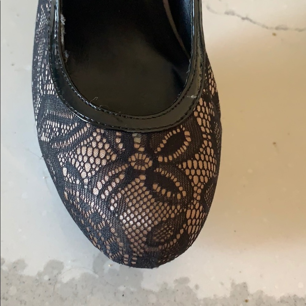 Ladies Shoes - Picture 9 of 10